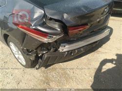 تۆیۆتا کامری